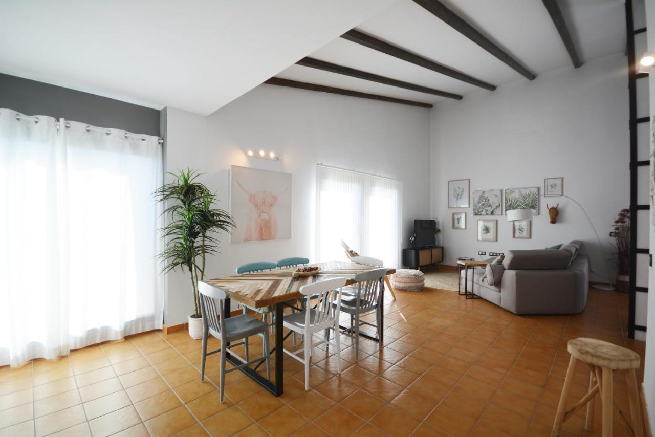 Beautiful Spacious Villa With Private Heated Pool In ลาคาเรส ภายนอก รูปภาพ